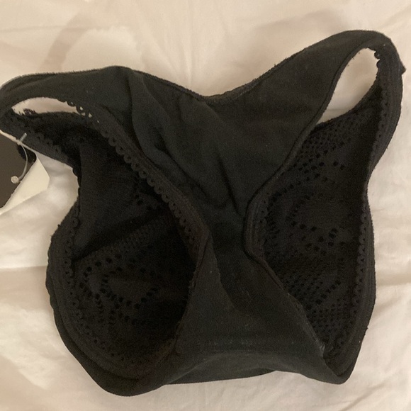 NWT BEBE BLACK EYELET-LOOK 2-PC BIKINI - Picture 9 of 10